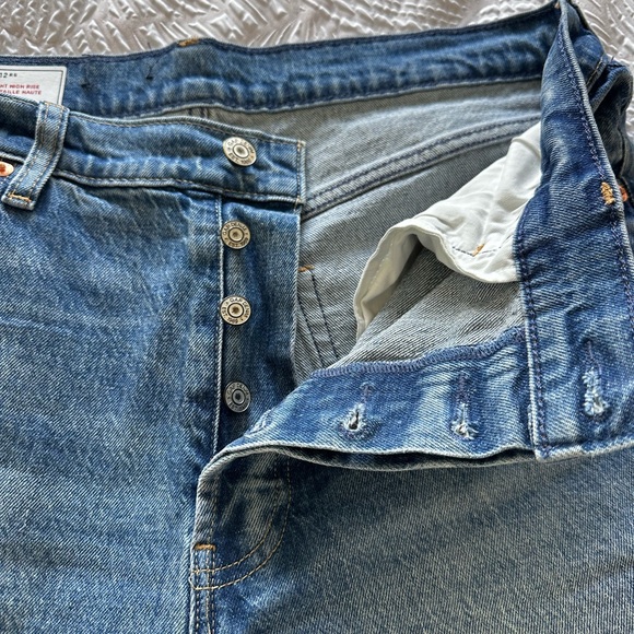 Ladies straight leg GAP jeans - Picture 6 of 6